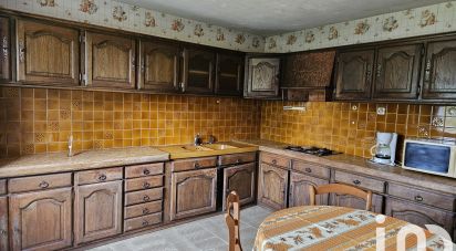 Traditional house 4 rooms of 109 m² in Chamadelle (33230)