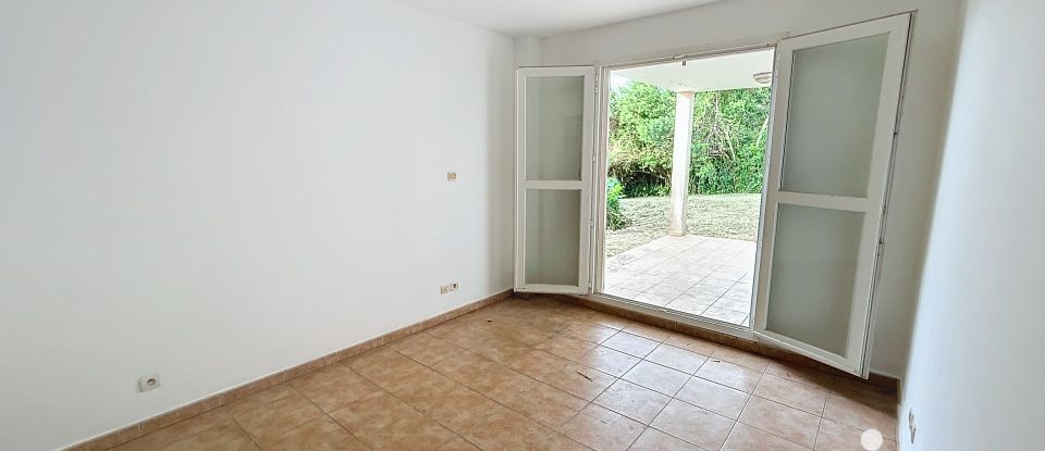Apartment 3 rooms of 90 m² in Saint-Denis (97400)