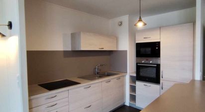 Apartment 3 rooms of 66 m² in Lille (59000)