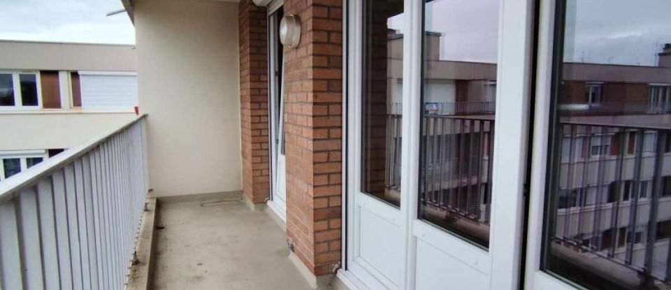 Apartment 3 rooms of 66 m² in Lille (59000)