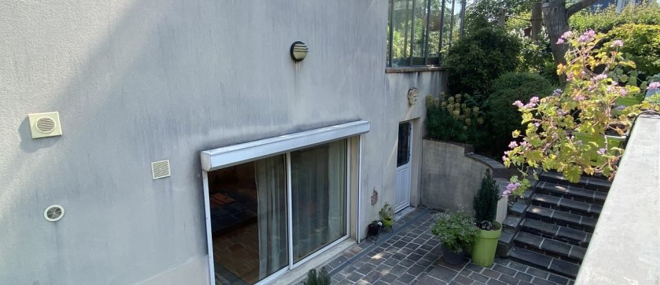 Maison traditionnelle 8 pièces de 228 m² à Villenoy (77124)