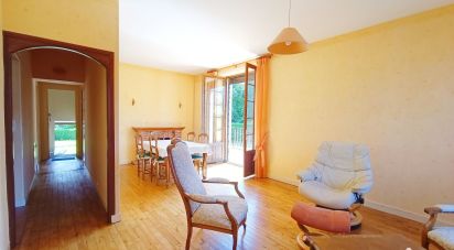 House 10 rooms of 137 m² in Cussac (87150)
