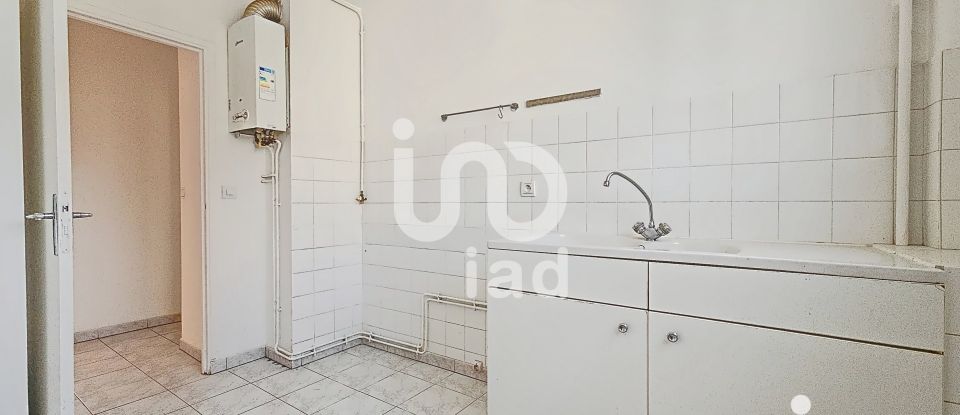 Apartment 3 rooms of 58 m² in Villeparisis (77270)
