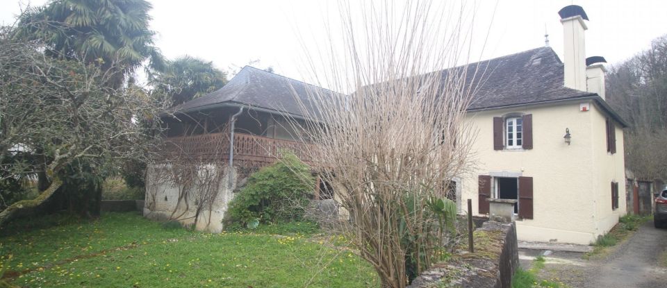 House 7 rooms of 120 m² in Arette (64570)