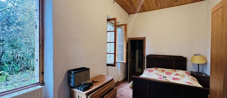 House 11 rooms of 369 m² in Castelsarrasin (82100)