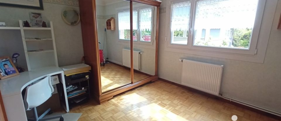 House 7 rooms of 110 m² in Bully-les-Mines (62160)