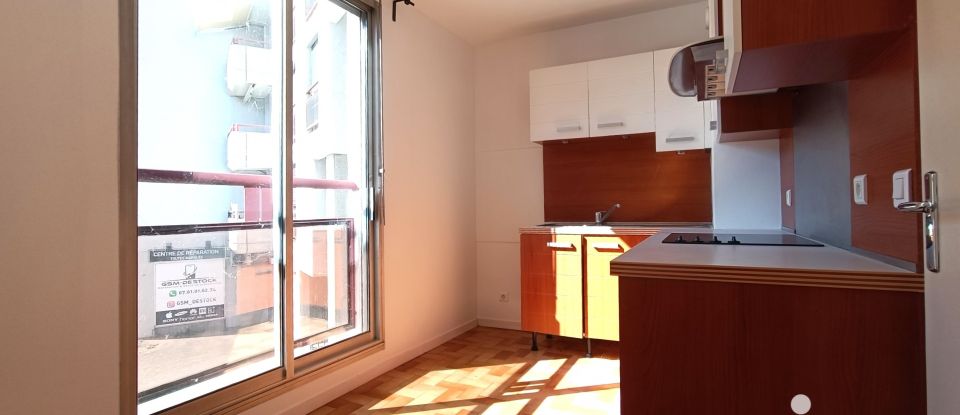 Appartement 3 pièces de 84 m² à Clermont-Ferrand (63000)