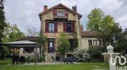 House 6 rooms of 155 m² in Beauchamp (95250)
