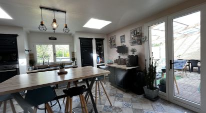 House 8 rooms of 170 m² in Sainte-Mère-Eglise (50480)