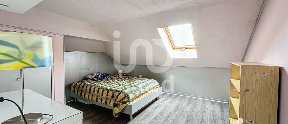 House 5 rooms of 115 m² in Pontault-Combault (77340)