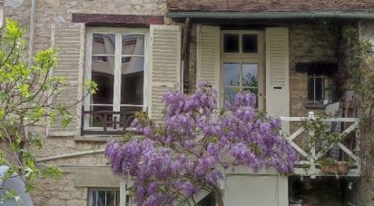 Traditional house 7 rooms of 120 m² in Fontainebleau (77300)