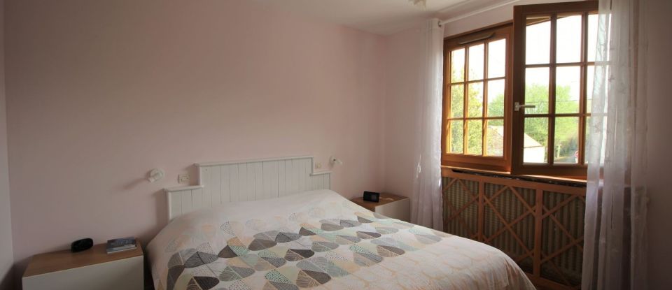 House 7 rooms of 197 m² in Villecresnes (94440)