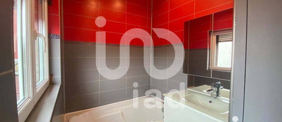 Town house 5 rooms of 146 m² in Lille (59160)