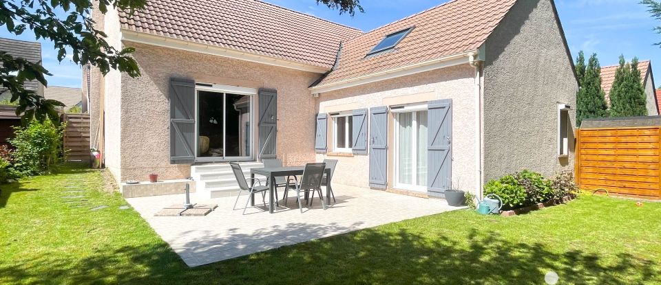 House 6 rooms of 140 m² in Vauréal (95490)