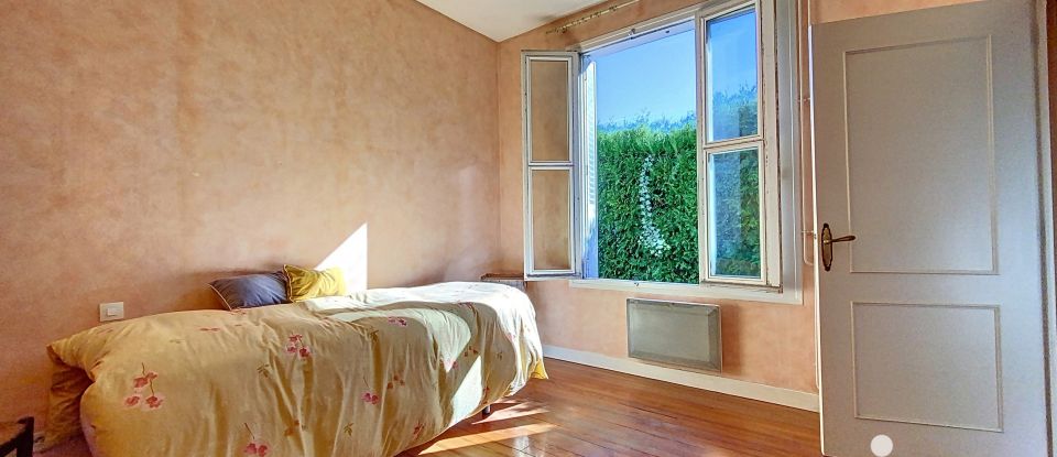 Town house 10 rooms of 238 m² in Lourdes (65100)