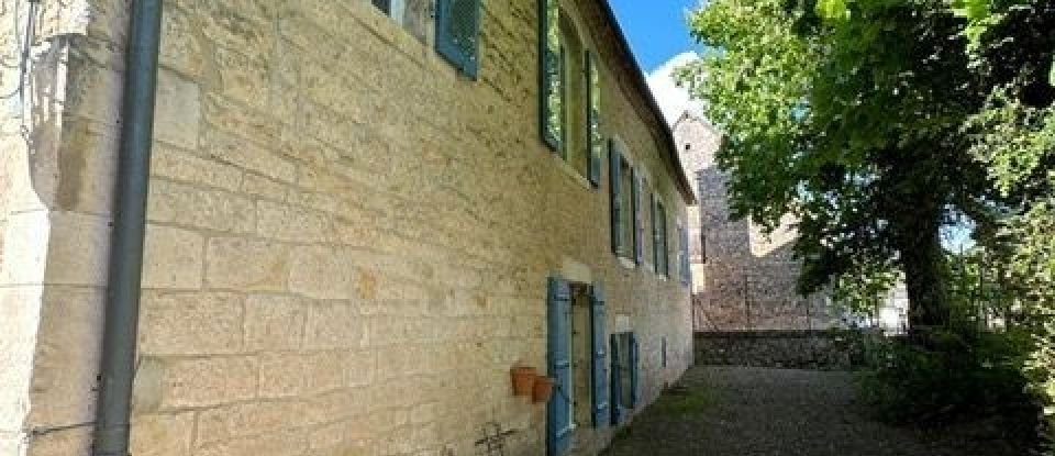 House 8 rooms of 275 m² in Lanzac (46200)