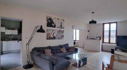 House 6 rooms of 138 m² in Mogneville (60140)