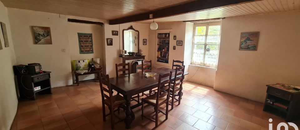 House 5 rooms of 221 m² in Saumane (30125)