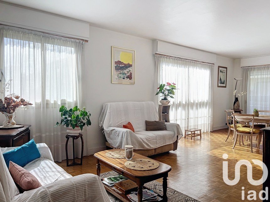 Appartement 5 pièces de 109 m² à Garches (92380)