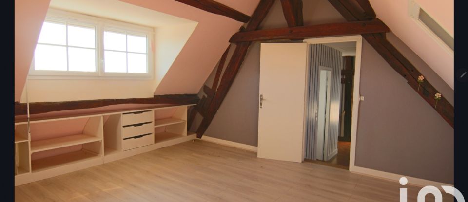 Maison 8 pièces de 326 m² à Grisy-Suisnes (77166)