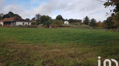 Land of 1,800 m² in Combrailles (63380)