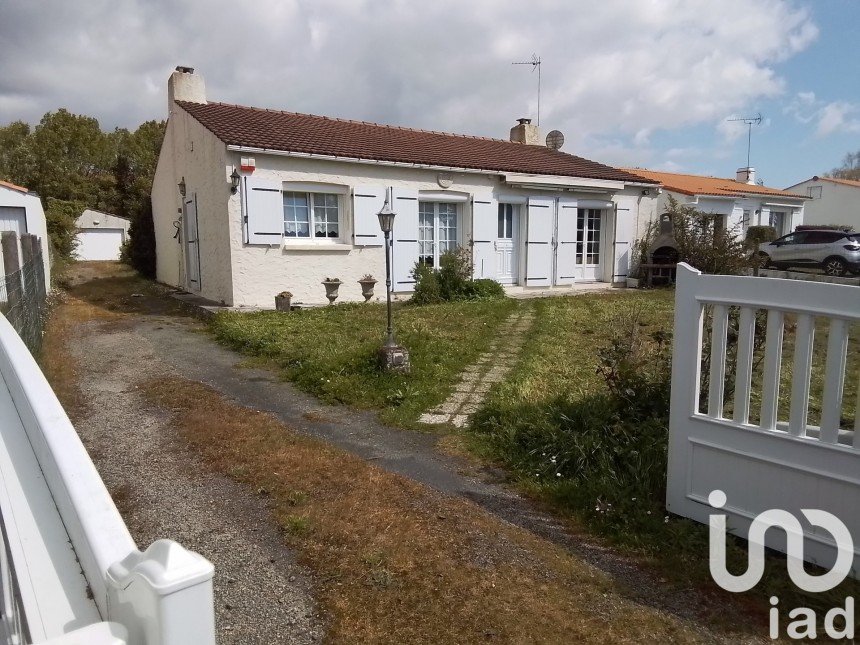 House 5 rooms of 105 m² in La Chaize-Giraud (85220)