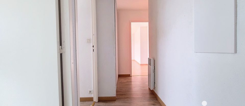 Apartment 3 rooms of 56 m² in Pluneret (56400)