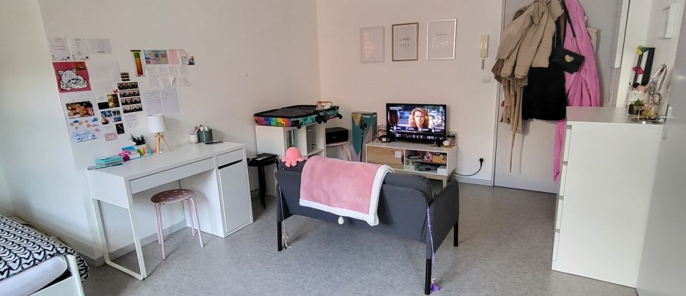 Apartment 2 rooms of 28 m² in Amiens (80080)