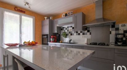 House 6 rooms of 115 m² in Maule (78580)