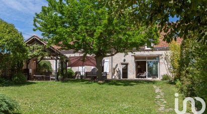 Longère 11 pièces de 260 m² à Mont-près-Chambord (41250)