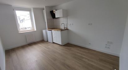 Apartment 2 rooms of 25 m² in Carhaix-Plouguer (29270)