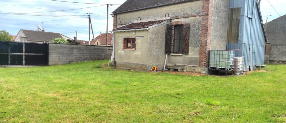 House 2 rooms of 58 m² in COURCEAUX (89260)