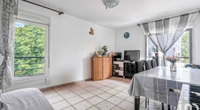 Appartement 6 pièces de 76 m² à Aulnay-sous-Bois (93600)
