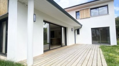 House 6 rooms of 125 m² in Biarritz (64200)