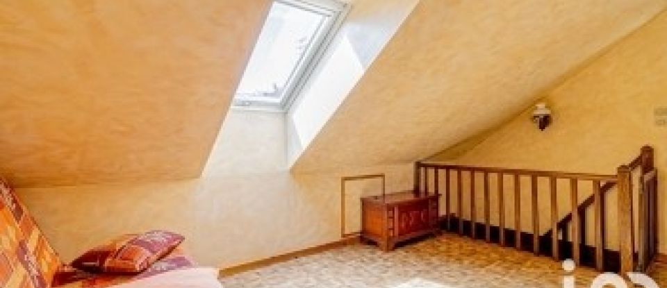 Traditional house 5 rooms of 85 m² in Saint-Denis (93200)