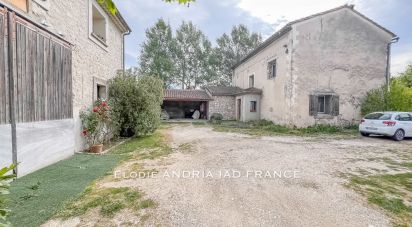 House 4 rooms of 165 m² in Le Thor (84250)
