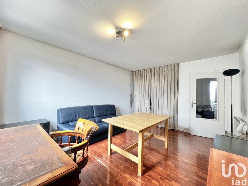 Appartement 2 pièces de 45 m² à Romainville (93230)