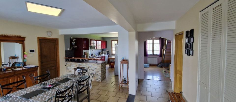 House 6 rooms of 165 m² in Cahagnolles (14490)