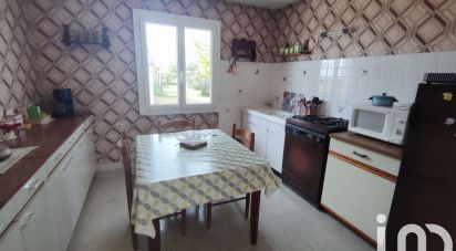 House 4 rooms of 85 m² in Salignac-sur-Charente (17800)