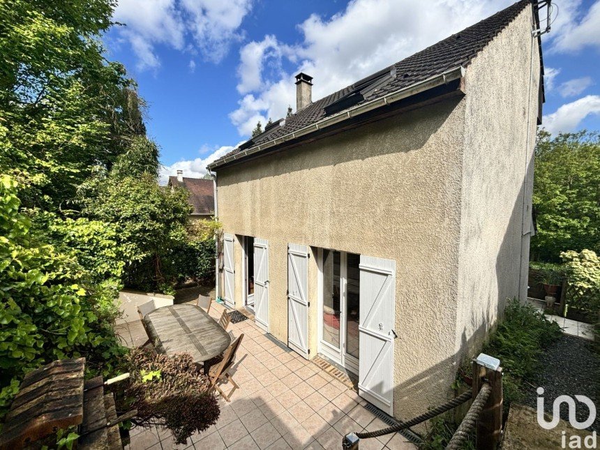 Maison 4 pièces de 85 m² à Méry-sur-Oise (95540)