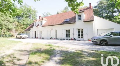 Country house 10 rooms of 205 m² in Noisy-sur-École (77123)