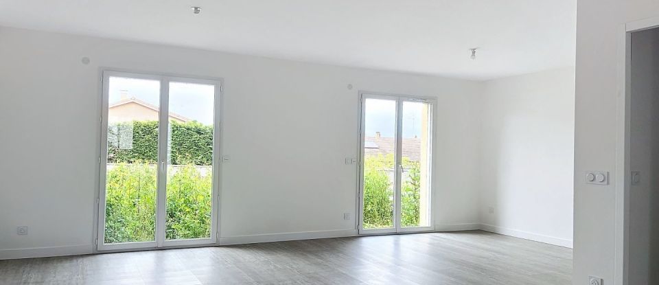 House 5 rooms of 111 m² in Saint-Marcel (01390)