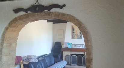 Traditional house 4 rooms of 120 m² in Istres (13800)