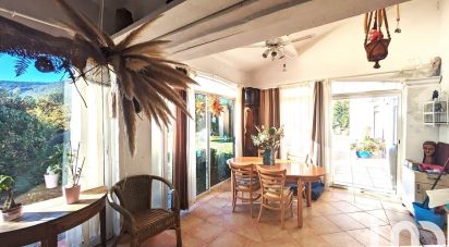 House 8 rooms of 219 m² in Fréjus (83600)