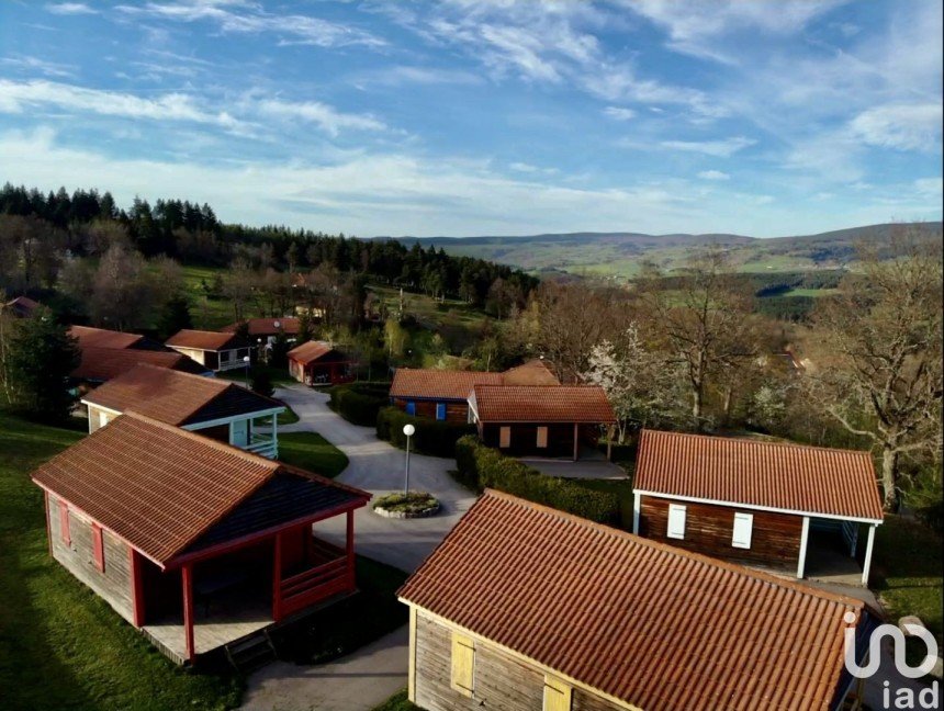 Camping of 905 m² in Blavignac (48200)