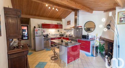 House 7 rooms of 210 m² in Les Sorinières (44840)