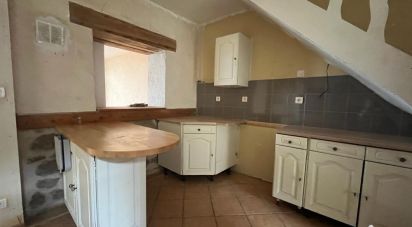 Village house 5 rooms of 105 m² in Montrottier (69770)