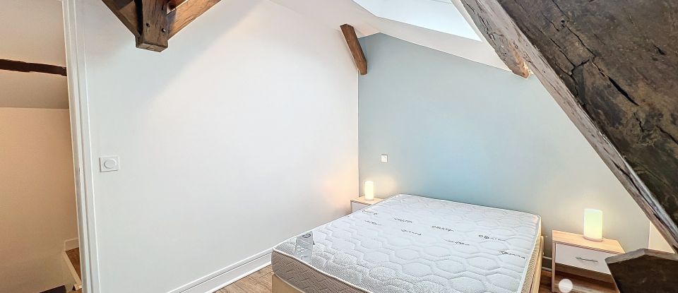 Duplex 2 rooms of 44 m² in Cahors (46000)