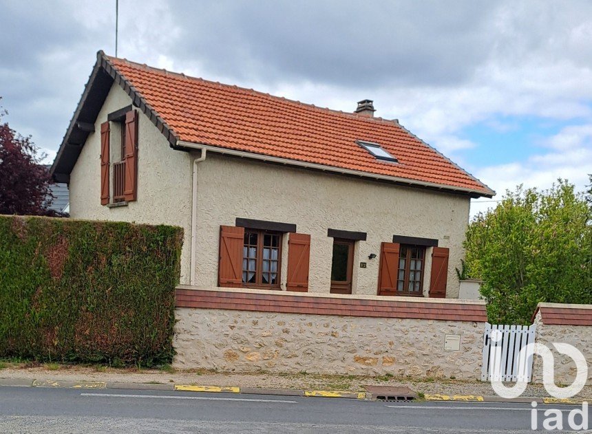 Maison traditionnelle 5 pièces de 93 m² à D'Huison-Longueville (91590)