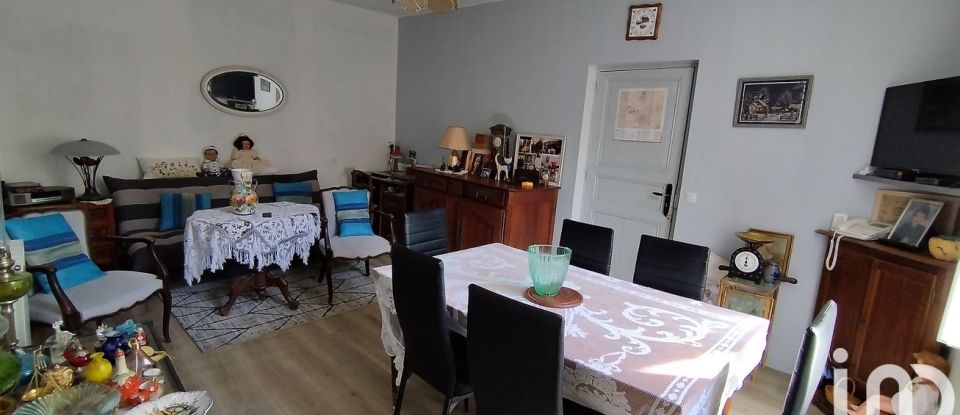 Town house 3 rooms of 85 m² in Aulnay (17470)